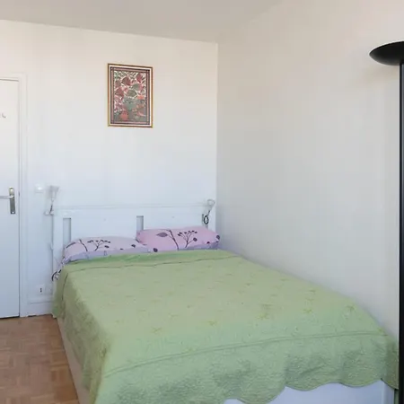 Spacious Cocoon With View Of The Eiffel Tower * Paris
