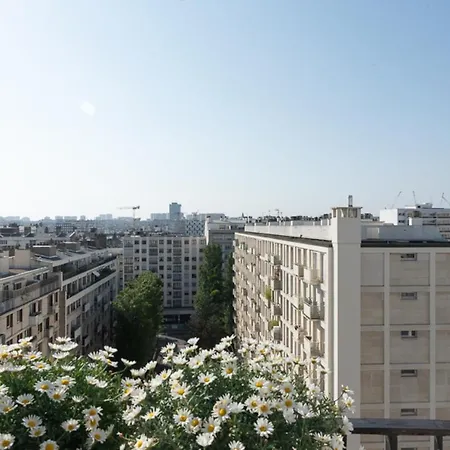 Spacious Cocoon With View Of The Eiffel Tower * Paris